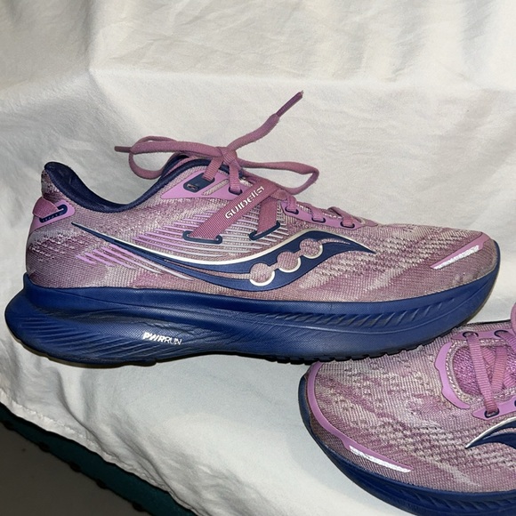 Saucony Guide 16 Running Shoe - Picture 6 of 7